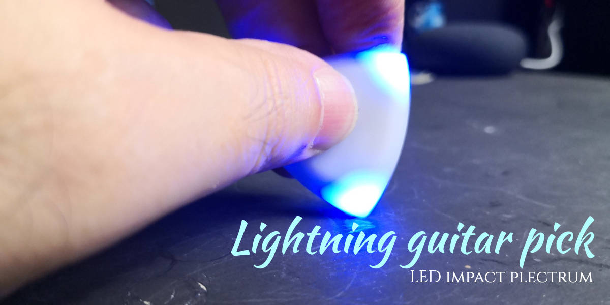 Lightning Guitar Pick